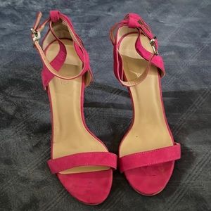 Charolette Russe Fuchsia Sandals  US 8